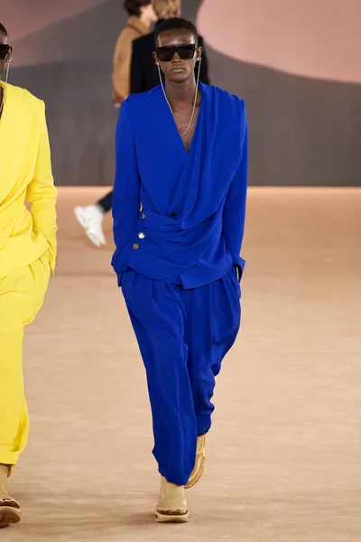 Look 36